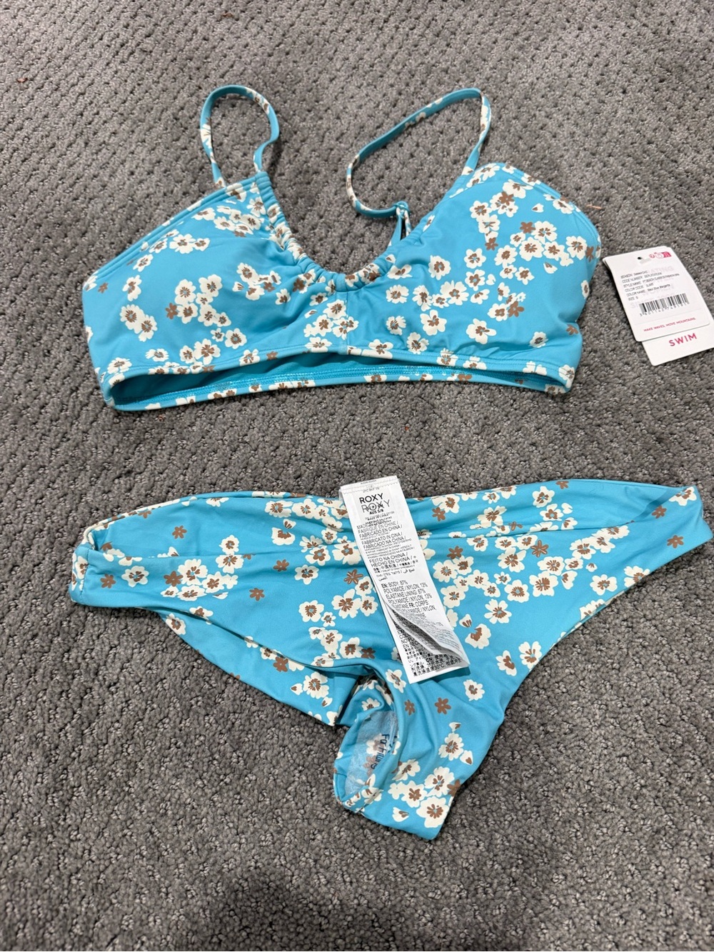 NWT Roxy women’s two-piece bikini small blue floral skimpy bottoms